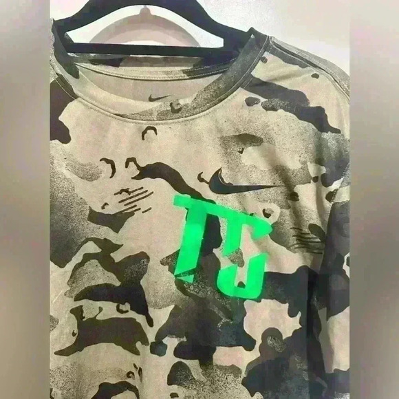 Nike Sportswear Top Short Sleeve Tee dri-fit Sizes size small - Picture 3 of 5